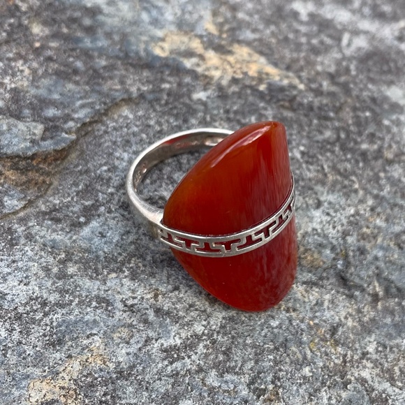 Vintage Carnelian Sterling Modernist Ring - Picture 4 of 9